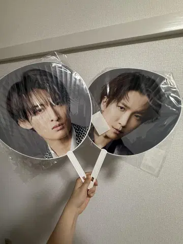 SnowMan 무카이 코지, 와타나베 쇼타 부채 2개