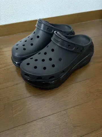 Crocs 메가 크러쉬 크로그