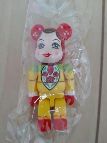 BE@RBRICK 베어브릭 시리즈 28 CUTE/마트료시카