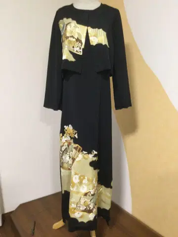 전통 예복 기모노에서 드레스로, 볼레로 포함