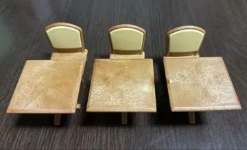 실바니아 테이블 의자