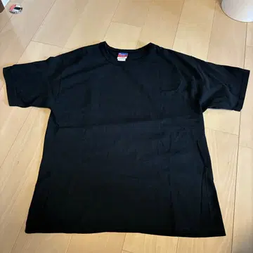 Champion 블랙 티셔츠 새상품급 블랙 크루넥