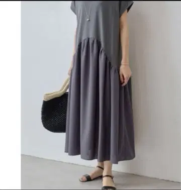 BEARDSLEY 비어즐리 이소재 콤비 티셔츠 원피스 그레이