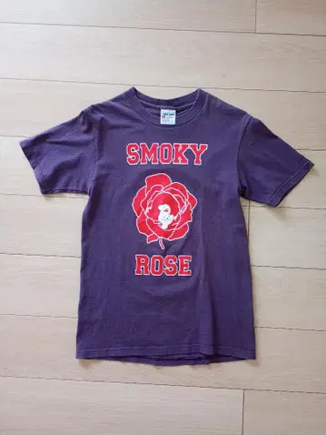 SMOKY ROSE 스모키 로즈 티셔츠 S