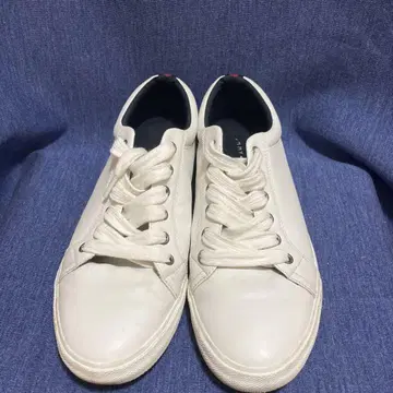 타미힐피거 화이트 스니커즈 26.5cm