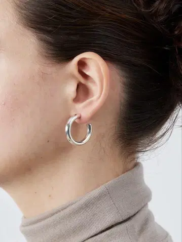 SOPHIE BUHAI 에브리데이 후프 귀걸이 실버