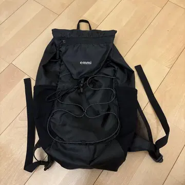 emmi 팩커블 백팩 블랙
