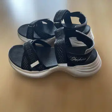 Skechers 요가 폼 스포츠 샌들 블랙