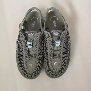 KEEN 스포츠 샌들 카키