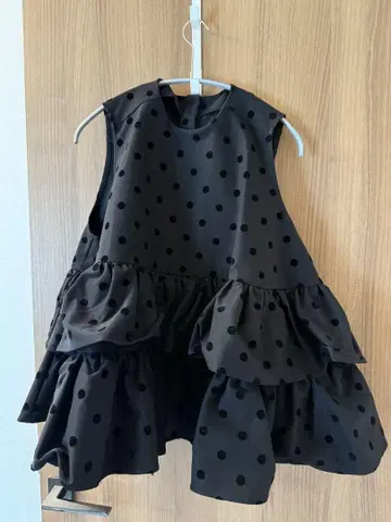 벌스데이 바쉬 JACQUARD DOT TRIPLE FRILL TOPS