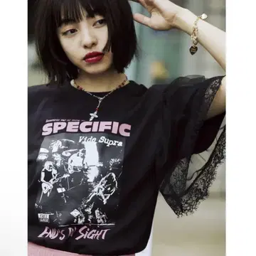 Jouetie 쥬에티 도킹 레이스 락 티셔츠