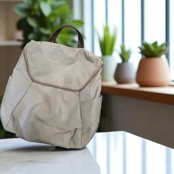 russet 러셋 심플 백팩 베이지