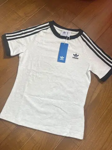 아디다스 반팔 티셔츠 오리지널