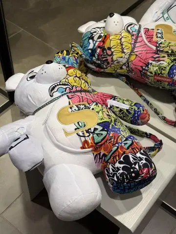 레어 스프레이 그라운드 백