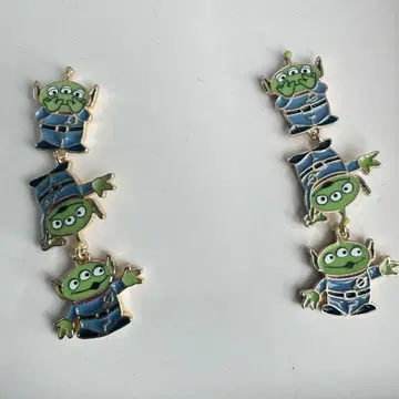 PIXAR BAUBLEBAR 토이스토리 에이리언 귀걸이 2개 세트