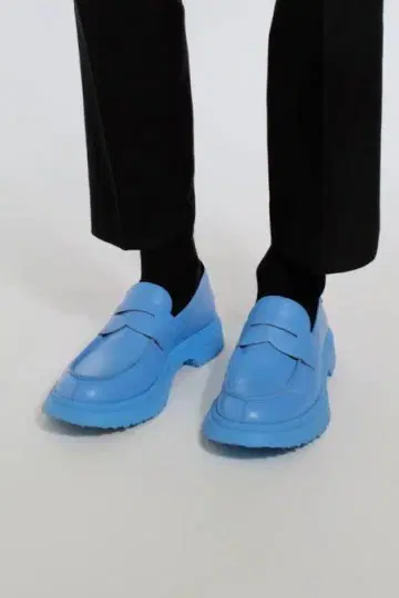 CAMPER [캠퍼] MILAH / 로퍼 (스카이블루)
