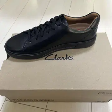 Clarks Unstructured 블랙 스니커즈