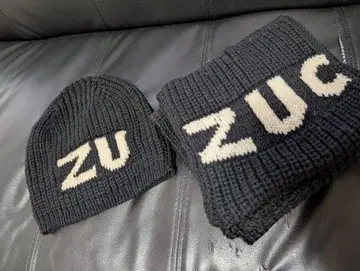ZUCCa 니트 모자와 롱 머플러