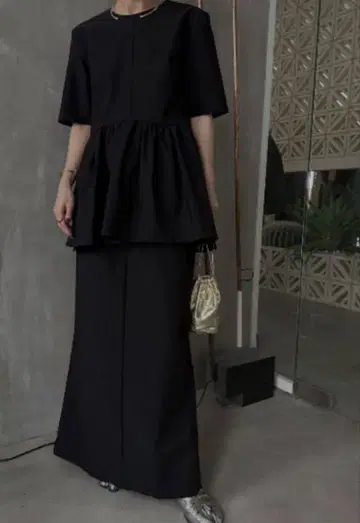 AMERI MEDI PEPLUM SET UP DRESS 사이즈:S
