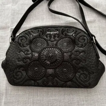 Desigual 블랙 숄더백