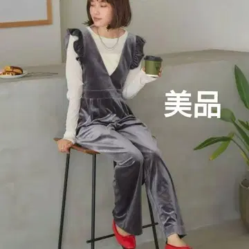 새상품급 titivate 티티베이트 프릴 올인원 살로펫 그레이