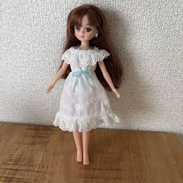 리카짱 인형 화이트 드레스와 모자 세트
