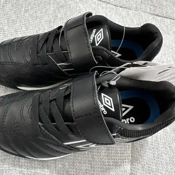 엄브로 축구화 UU4WJBO4BW 17.0 BW