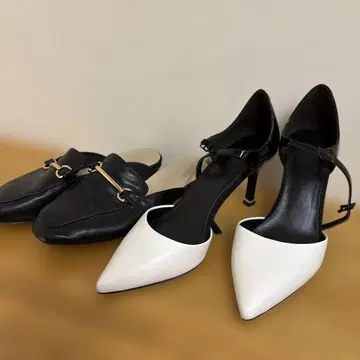 24.5cm 스타카토 펌프스 포인트드 화이트 블랙
