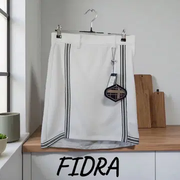 '새상품급' FIDRA 화이트 스트라이프 골프 스커트