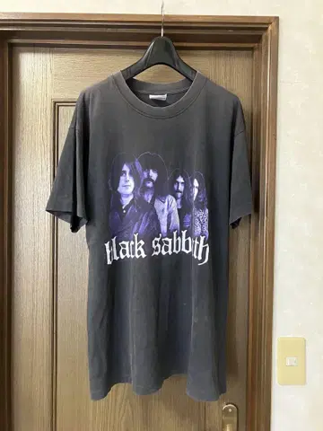 블랙 사바스 90년대 티셔츠