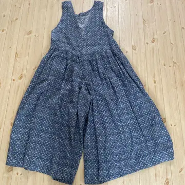 Vlass Blomme /Vine flower print 하카마 살로펫