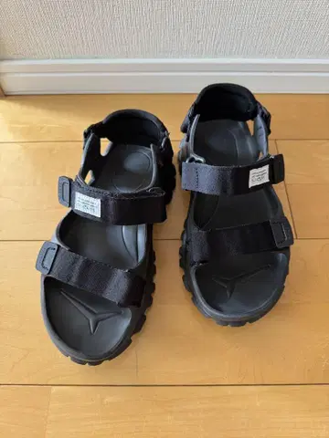 SUICOKE WAKE BLACK 8 스포츠 샌들