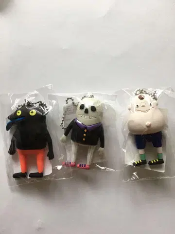 요네즈켄시 리이슈 가챠 도마뱀 해골 데베소
