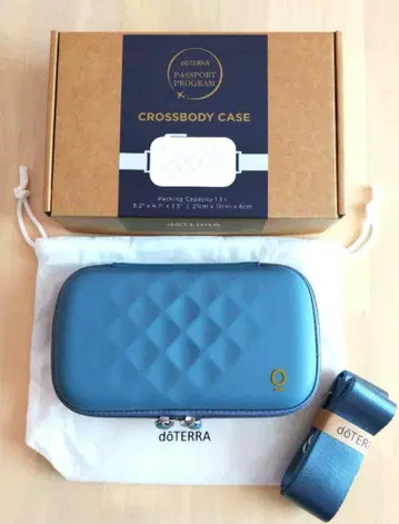 한정품 도테라 CROSSBODY CASE 벨트 포함 네이비 그린 여행