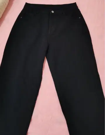 블랙 스트레이트 데님 팬츠