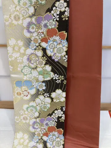 화려한 꽃무늬 후쿠로 오비, 후리소데