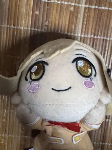이치가야 아리사카 누워있는 봉제 인형 뱅드림 bang dream