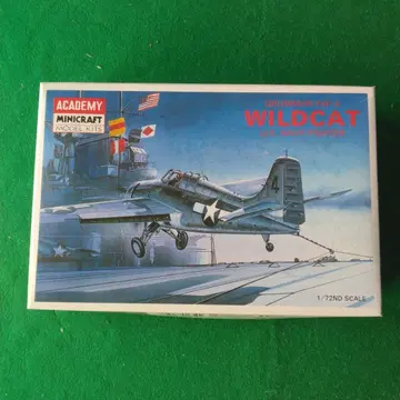 아카데미 그루먼 F4F-4 와일드캣 1/72