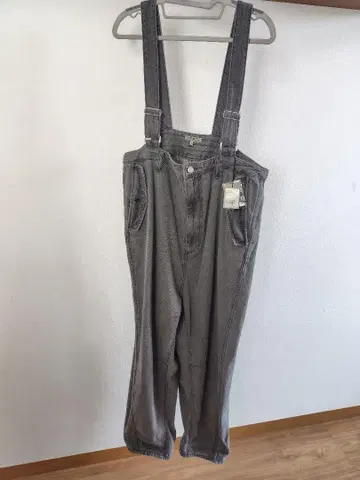 미사용! 택 포함! 테이퍼드 타입 데님 블랙 블리치 니코 앤드