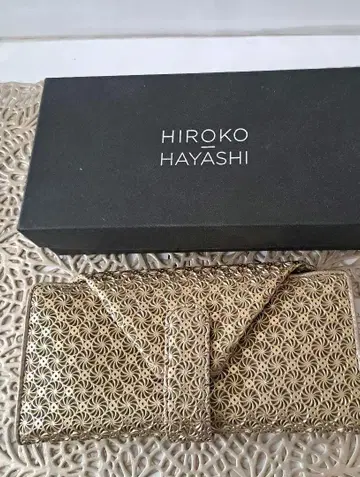 미사용 새상품 HIROKO HAYASHI 지라소레 장지갑 골드