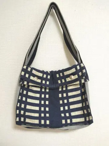 요한나 그리켄 PM-Bag3