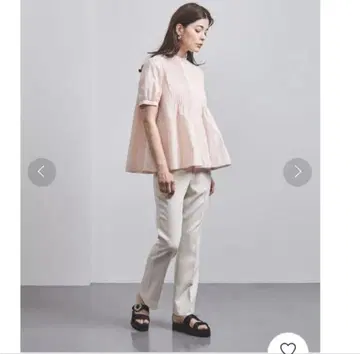 새상품급 UNITED ARROWS 핀턱 숏 슬리브 블라우스