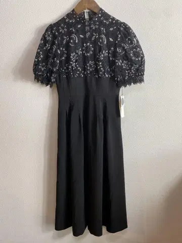 T00368 Lily Brown 라메 비쥬 드레스 원피스