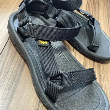 Teva Hurricane XLT2 블랙 샌들 7