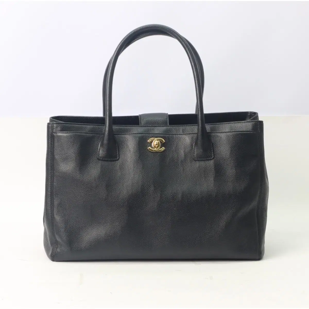 CHANEL | 샤넬 Chanel New Mini Top Handle Black with Internal