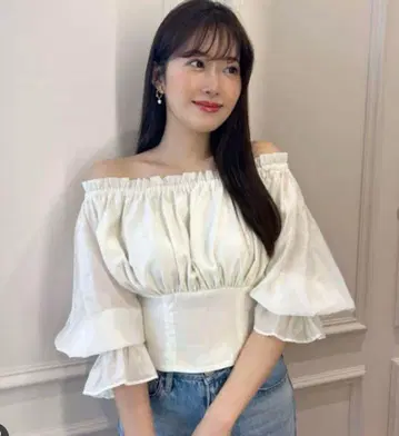 헤르립토 페어리테일 에어리 블라우스