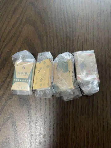 서점 참 2개 4개