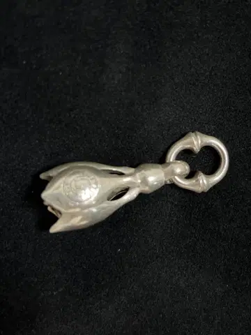 론원스 Tear Bell Pendant ( M 사이즈 )