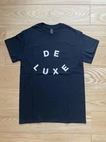 페트롤즈 DE LUXE 투어 티셔츠 블랙