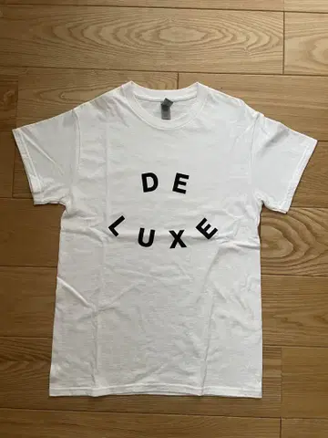 페트롤즈 DE LUXE 투어 티셔츠 화이트